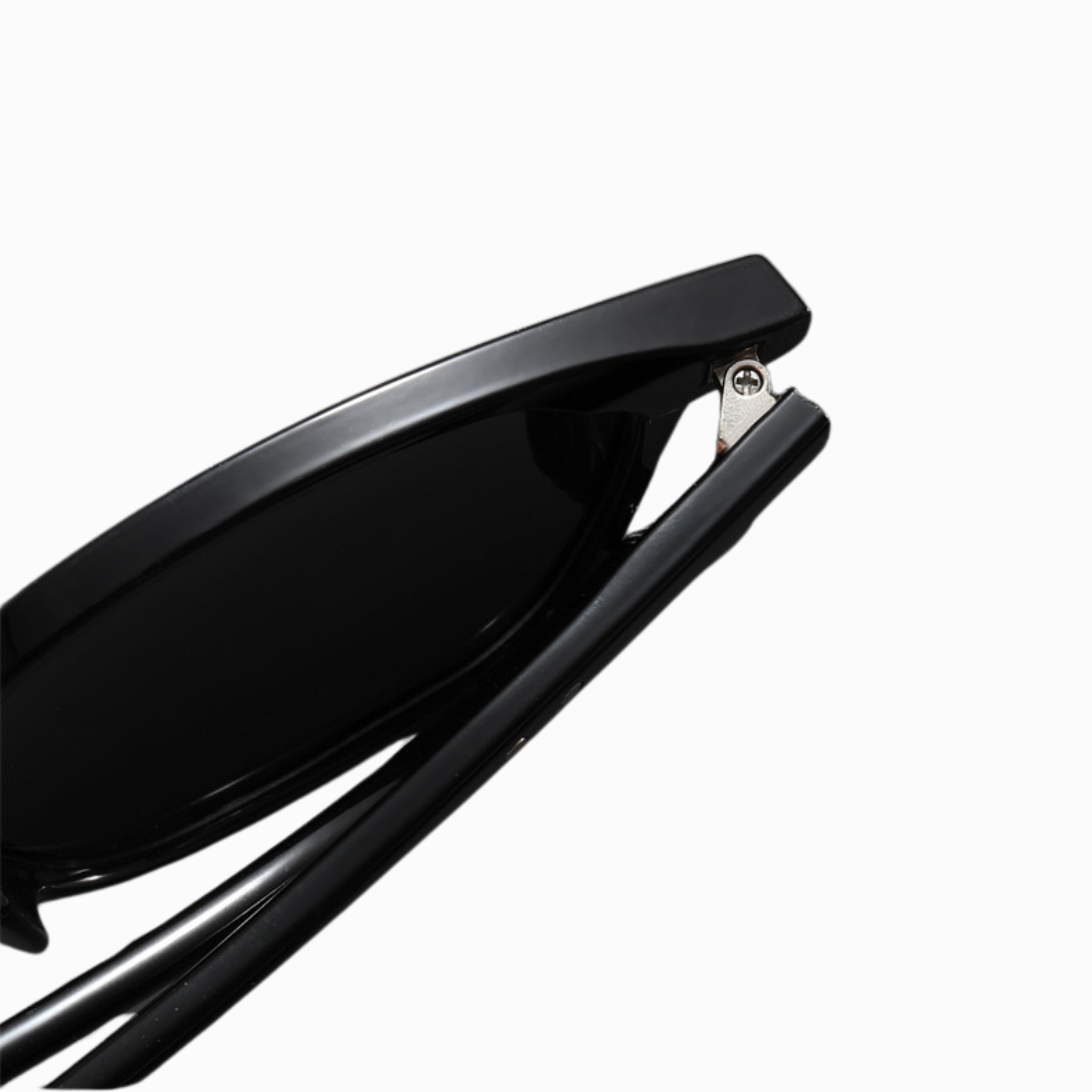 LUXE SHADES