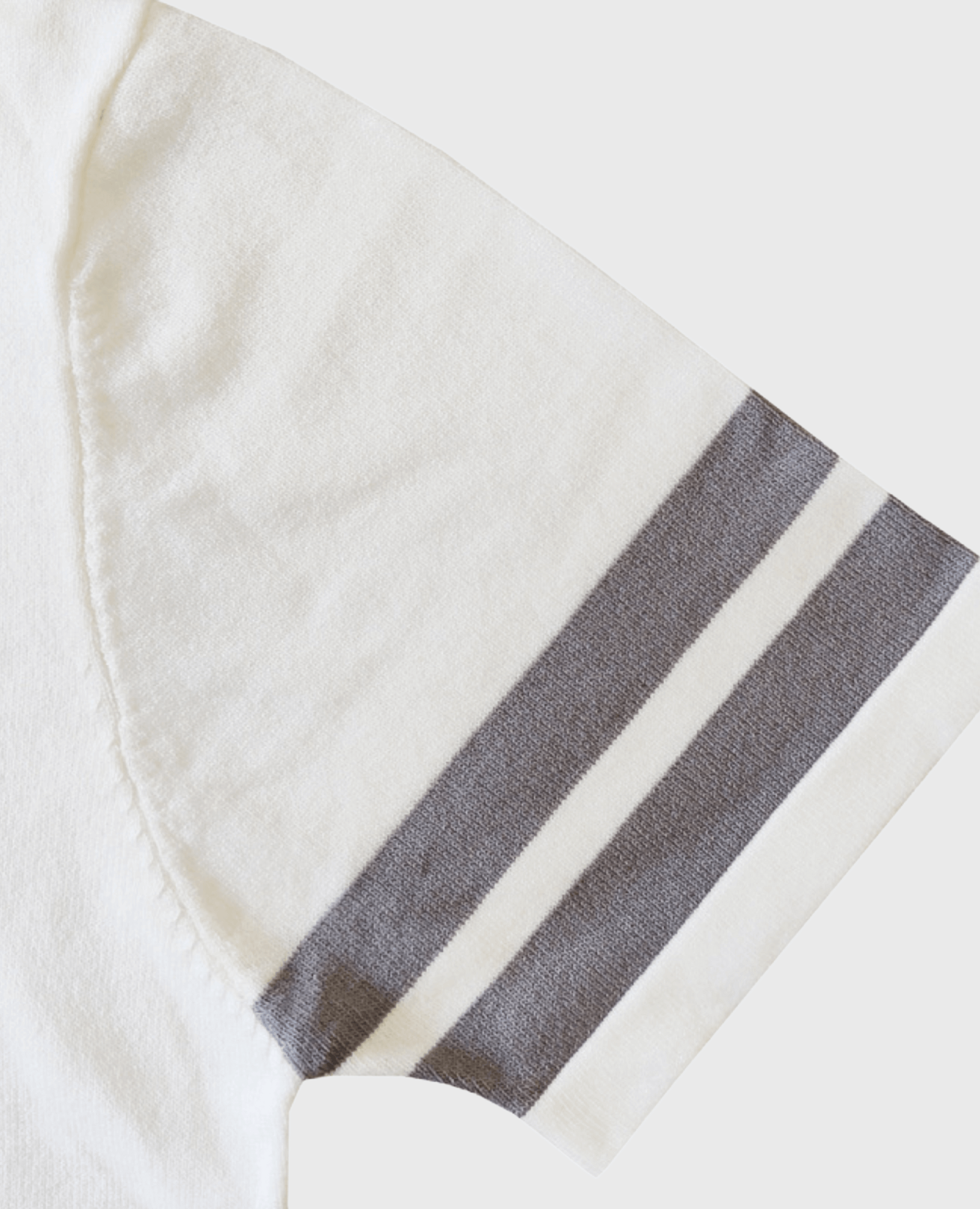 AXEL STRIPED DETAIL TEE